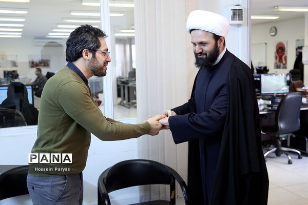 بازدید ﻣﺸﺎور وزﯾﺮ و دﺑﯿﺮ ﮐﻤﯿﺘﻪ ﻫﻤﮑﺎری‌ﻫﺎی ﺣﻮزه‌ﻫﺎی ﻋﻠﻤﯿﻪ و آﻣﻮزش و ﭘﺮورش از خبرگزاری پانا