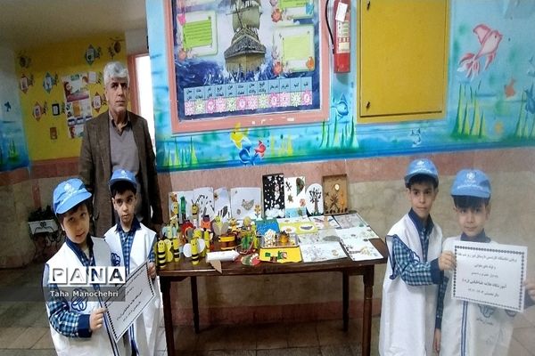 نمایشگاه کاردستی با وسایل دور ریختنی پایه اول در آموزشگاه علامه طباطبایی