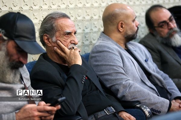 مراسم کلنگ‌زنی تعیین حریم مجموعه تئاترشهر