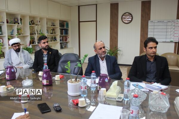 جلسه بزرگداشت چهارمین یادواره شهادت حاج قاسم سلیمانی ، هفته بصیرت و دهه مقاومت آموزش و پرورش استان بوشهر