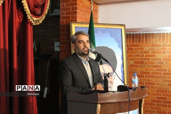 نشست کیفیت بخشی به عملکرد مدیریت مراکز آموزشی ویژه مدیران مدارس دولتی ورامین و شهر جوادآباد