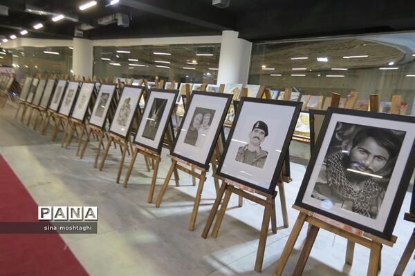 نمایشگاه هنرهای تجسمی ایثار شهرستان بجنورد