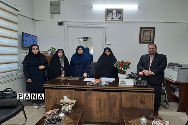 تقدیر از مدارس فعال در جذب تشکیلات پیشتازان منطقه ۱۰