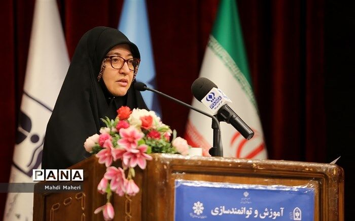 دانش‌آموزان باید صاحب کوله‌باری بزرگ از جهت‌دهی، هدفمندی و چشم‌انداز باشند