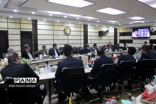 نشست تبیین برنامه‌ها و سیاست‌های صندوق ذخیره فرهنگیان در بوشهر