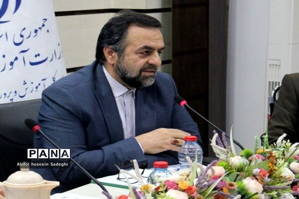 نشست تبیین برنامه‌ها و سیاست‌های صندوق ذخیره فرهنگیان در بوشهر