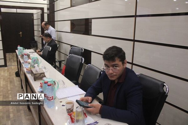 نشست تبیین برنامه‌ها و سیاست‌های صندوق ذخیره فرهنگیان در بوشهر