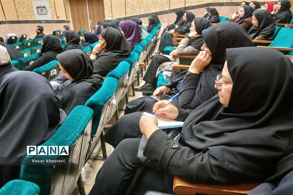 نشست رابطین پژوهشکده ناحیه ۷ مشهد مقدس