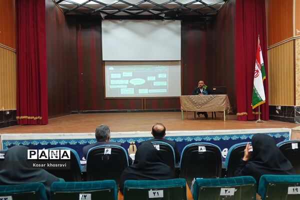 نشست رابطین پژوهشکده ناحیه ۷ مشهد مقدس