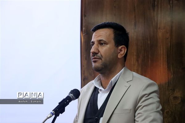 همایش توانمند‌سازی روابط عمومی در مدرسه