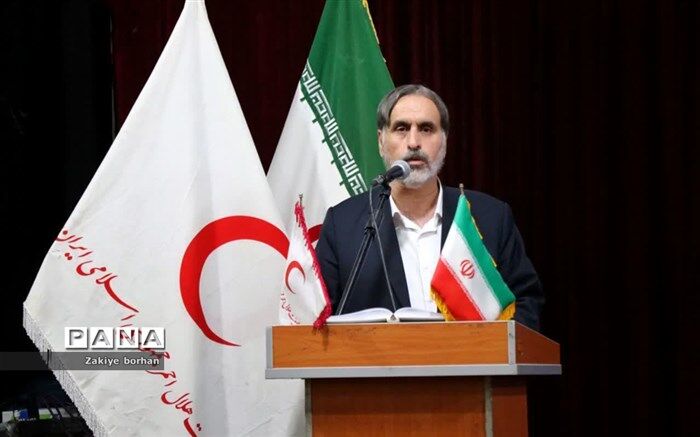 داوطلبان هلال احمر با خدمت بی دریغ در تمام عرصه ها حاضر هستند