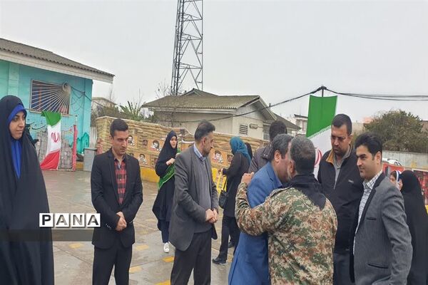 مراسم استقبال از شهید گمنام در دبستان شهید قدوسی کلوده