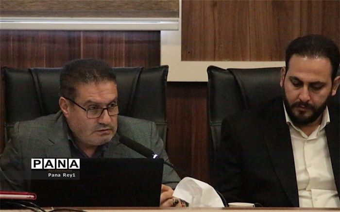 تصویب برنامه‌های سه‌ماه آینده سازمان دانش‌آموزی ‌ناحیه یک شهرری‌/ فیلم