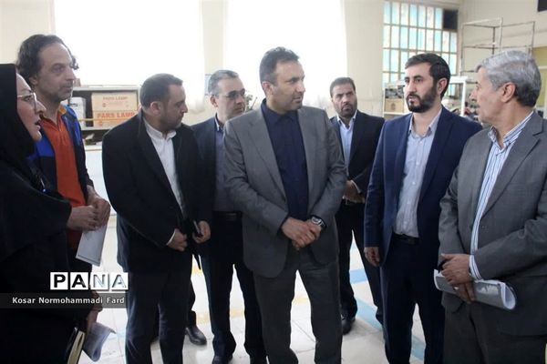 بازدید معاون وزیر کار ازمراکز فنی و حرفه‌ای اسلامشهر