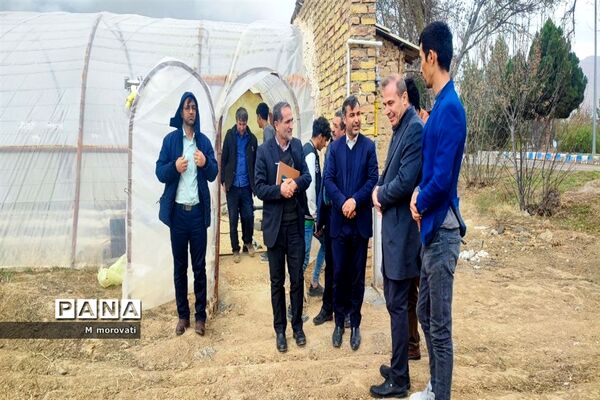 بازدید از کاشت قارچ و  گلخانه کاشت و پرورش خیار در هنرستان کشاورزی هاشمی نژاد شهر آشخانه