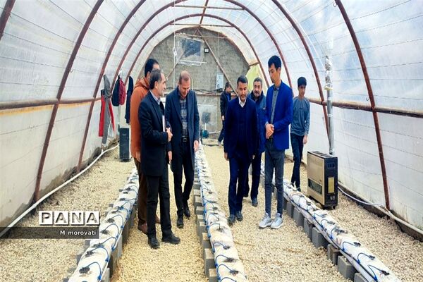 بازدید از کاشت قارچ و  گلخانه کاشت و پرورش خیار در هنرستان کشاورزی هاشمی نژاد شهر آشخانه