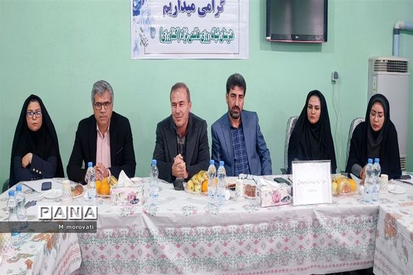 بازدید از کاشت قارچ و  گلخانه کاشت و پرورش خیار در هنرستان کشاورزی هاشمی نژاد شهر آشخانه