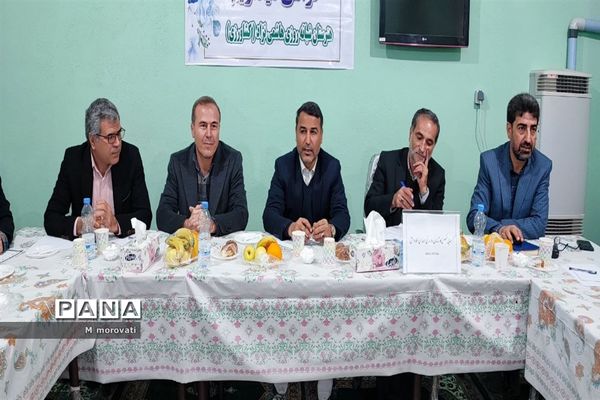 بازدید از کاشت قارچ و  گلخانه کاشت و پرورش خیار در هنرستان کشاورزی هاشمی نژاد شهر آشخانه