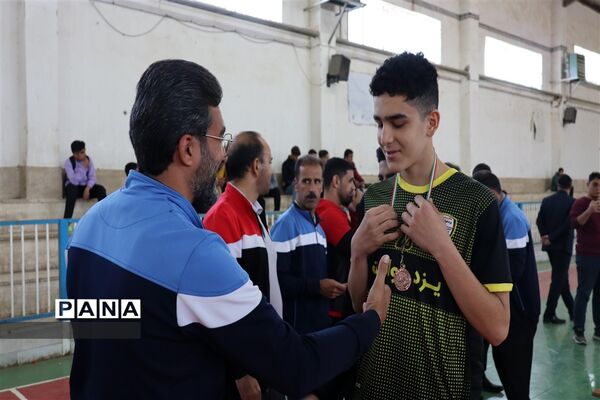 فینال رقابت‌های فوتسال دانش‌آموزی شهرستان میبد