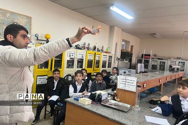 آغاز دوره علمی آشنایی مقدماتی با فناوری نانو در پژوهش‌سرای دانش‌آموزی کاوش کهریزک