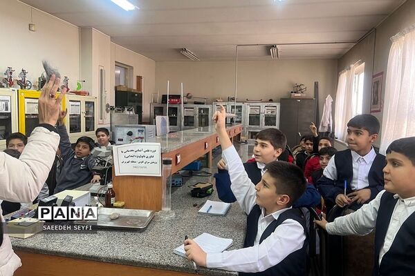 آغاز دوره علمی آشنایی مقدماتی با فناوری نانو در پژوهش‌سرای دانش‌آموزی کاوش کهریزک