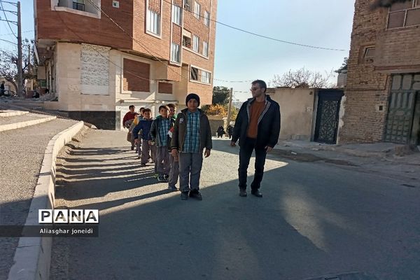 اردوی دانش‌آموزان آموزشگاه‌های شیخ جنید و علامه طباطبایی در دارالقرآن شهرستان پیشوا