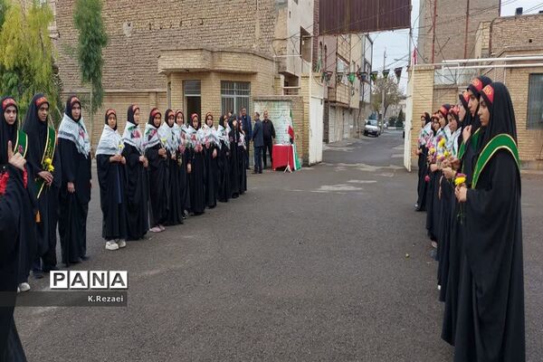 جلوه هایی از ارادت دانش‌آموزان مدارس قم به اهل بیت(ع) و شهدا-1