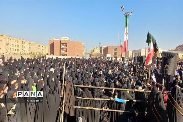 جلوه هایی از ارادت دانش‌آموزان مدارس قم به اهل بیت(ع) و شهدا-1