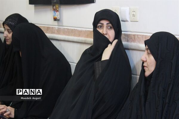 جلوه‌هایی از ارادت دانش‌آموزان مدارس قم به اهل بیت(ع) و شهدا-2