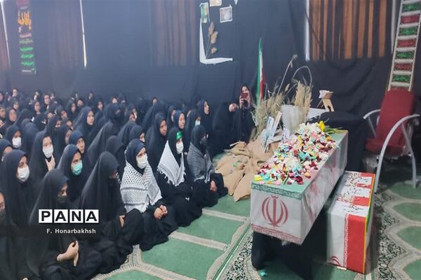 جلوه‌هایی از ارادت دانش‌آموزان مدارس قم به اهل بیت(ع) و شهدا-2