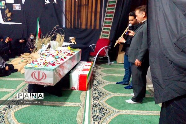 جلوه‌هایی از ارادت دانش‌آموزان مدارس قم به اهل بیت(ع) و شهدا-2