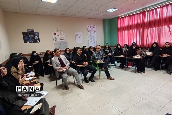 آغاز کارگاه‌های آموزشی مربیان پیشتاز شهرستان شهریار