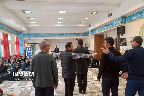 آغاز کارگاه‌های آموزشی مربیان پیشتاز شهرستان شهریار