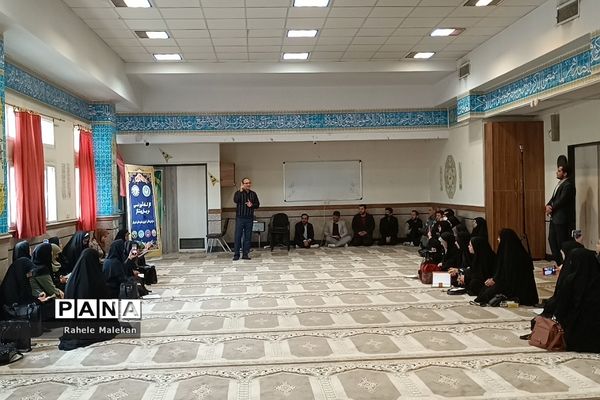 آغاز کارگاه‌های آموزشی مربیان پیشتاز شهرستان شهریار