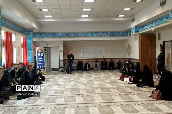 آغاز کارگاه‌های آموزشی مربیان پیشتاز شهرستان شهریار