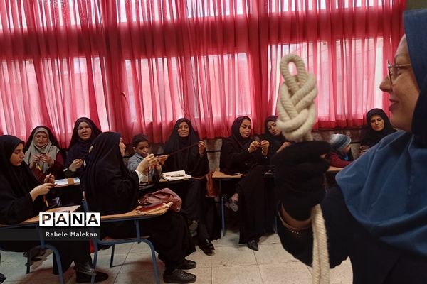 آغاز کارگاه‌های آموزشی مربیان پیشتاز شهرستان شهریار