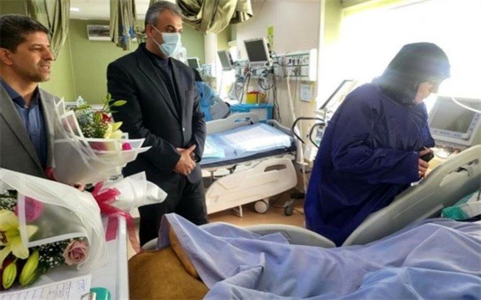 عیادت مریم کاظمی‌پور از دو بازیکن تیم فوتبال خاتون بم