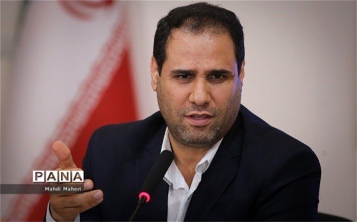 شهید سلیمانی نماد فداکاری و نوع دوستی بود