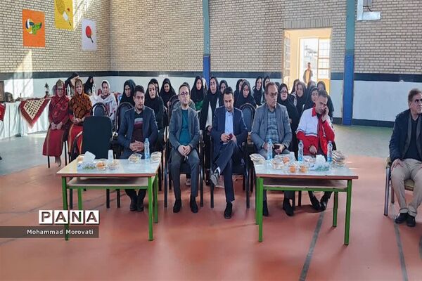 نمایشگاه رونمایی از دستاوردها و فعالیتهای سوادآموزی