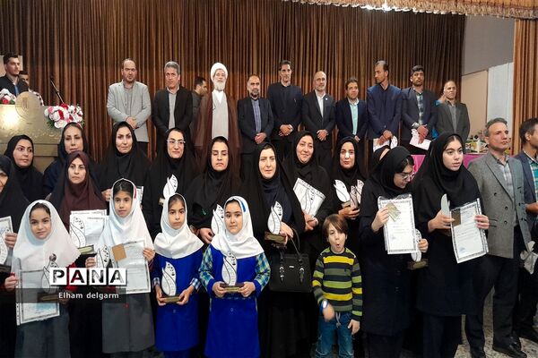 آیین تقدیر از برگزیدگان جشنواره های دانش‌آموزی شوشتر