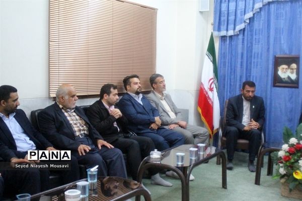 دیدار شورای معاونان آموزش و پرورش استان بوشهر با نماینده ولی فقیه در استان و امام جمعه بوشهر