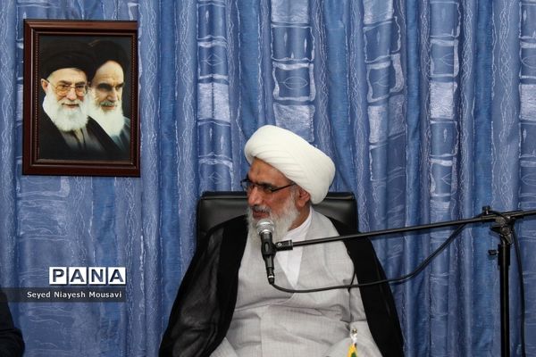 دیدار شورای معاونان آموزش و پرورش استان بوشهر با نماینده ولی فقیه در استان و امام جمعه بوشهر