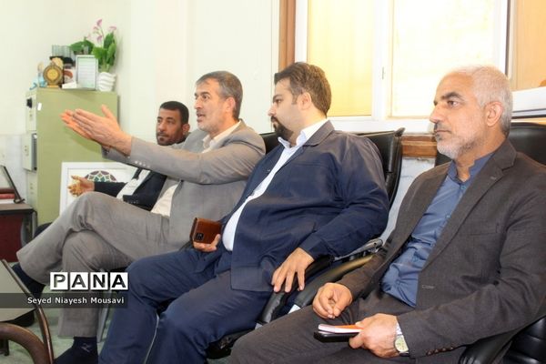 دیدار شورای معاونان آموزش و پرورش استان بوشهر با نماینده ولی فقیه در استان و امام جمعه بوشهر