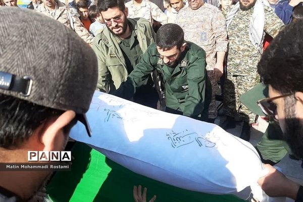 مراسم تشییع پیکر شهید مدافع حرم در شهرستان پیشوا