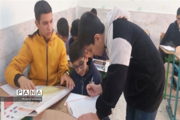 برگزاری کارگاه آموزش خبرنگاری پسران در خلیل‌آباد