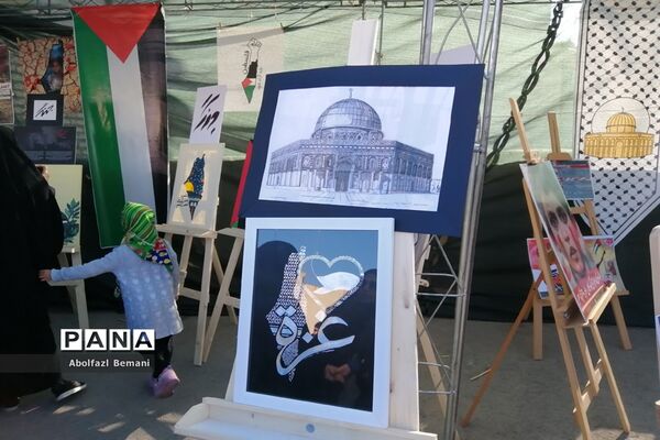نمایشگاه نقاشی «آخراشه» با موضوع فلسطین در قم-1
