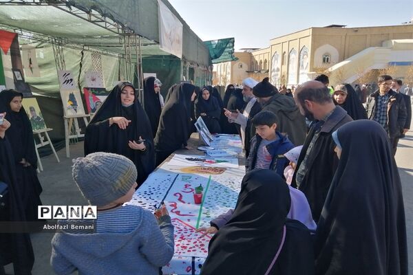 نمایشگاه نقاشی «آخراشه» با موضوع فلسطین در قم-1