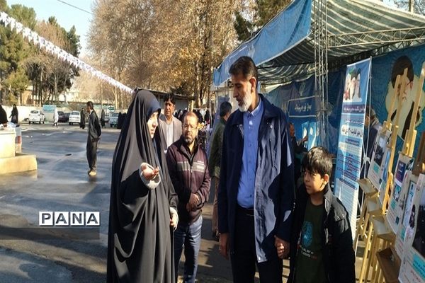 بر پایی میز خدمت سازمان نهضت سوادآموزی در مصلی کرج