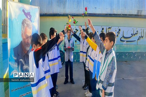 زنگ مقاومت به‌مناسبت گرامیداشت  یاد و خاطره حاج قاسم سلیمانی