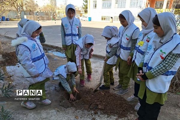 اجرای طرح شهید عنایت اله مرادی در مدارس کهریزک